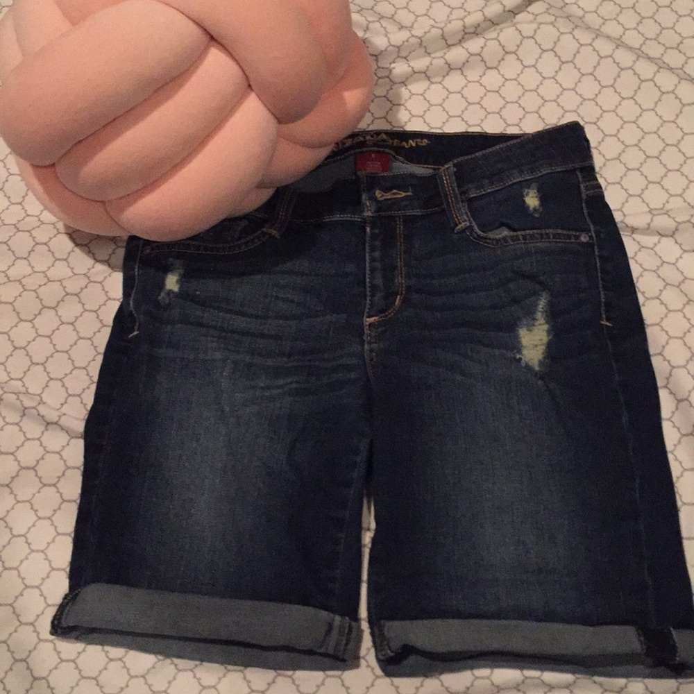 Knee length shorts